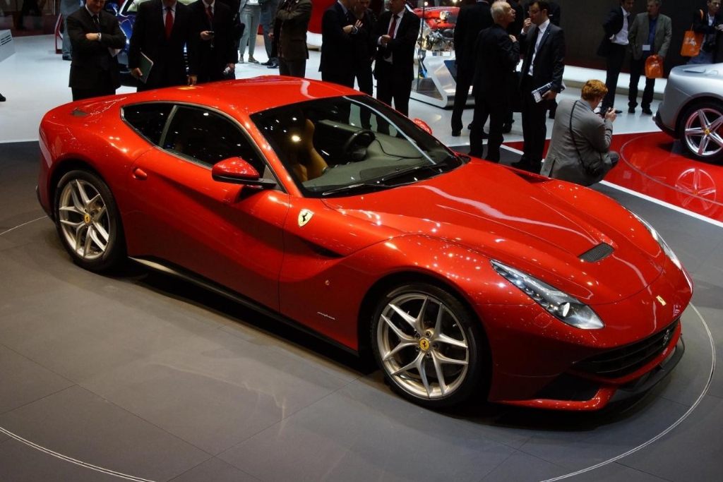 Ferrari-F12-Berlinetta-Side.jpg